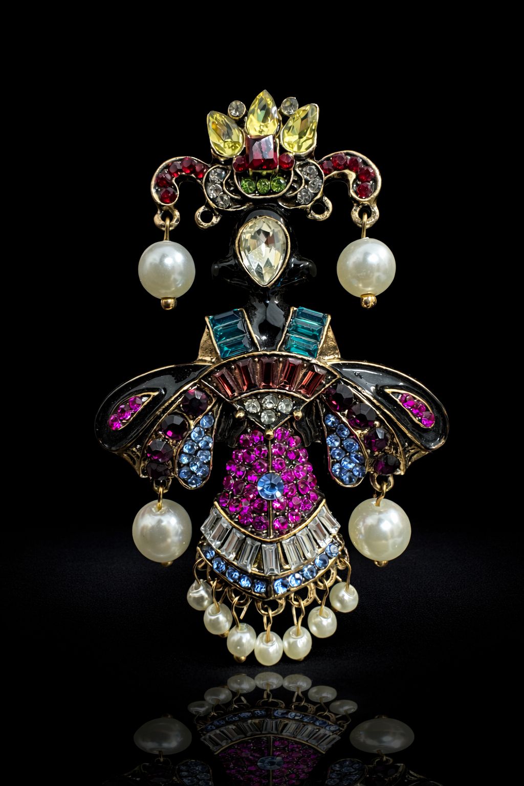 Royal Muse Brooch