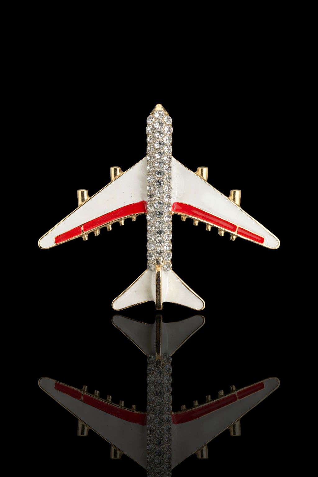 Jetsetter Wings Brooch