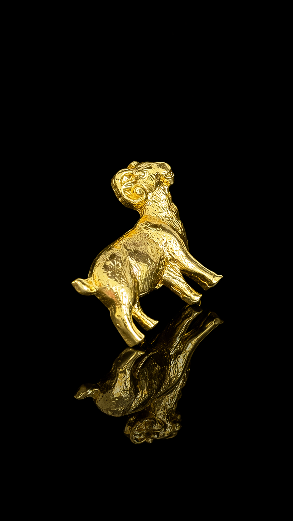 Royal Golden Ram Lapel Pin