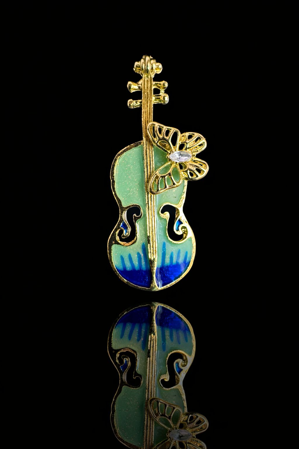 Melody Bloom Violin Brooch