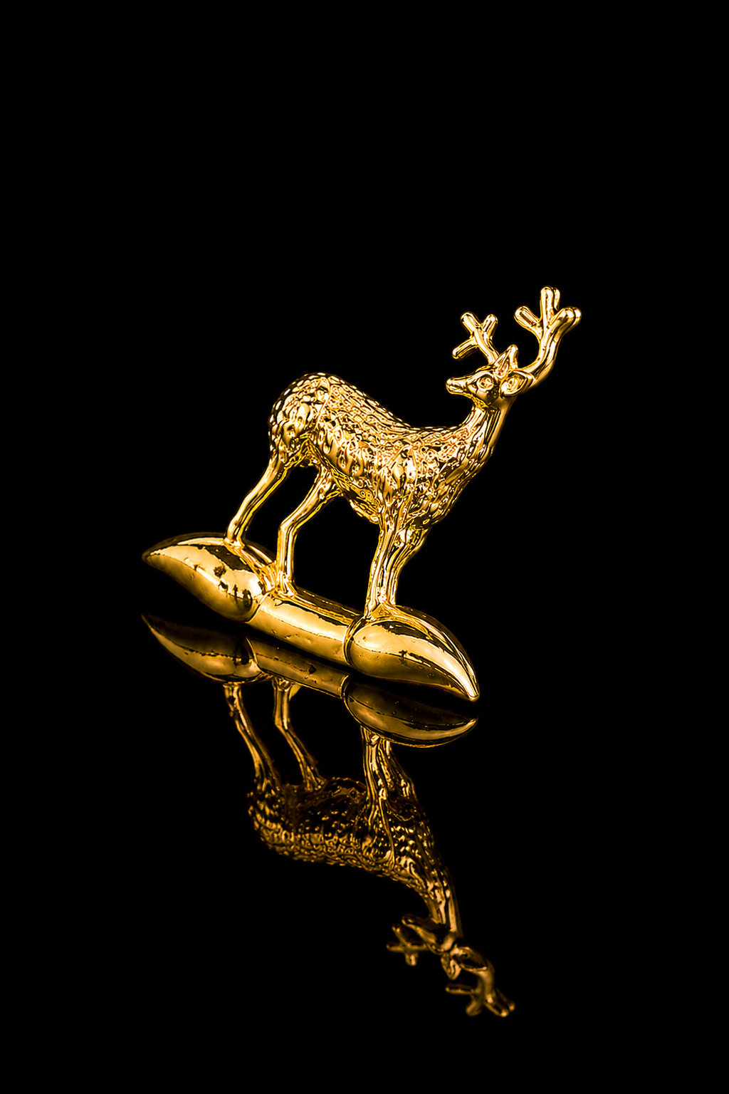 Golden Royal Deer Lapel Pin