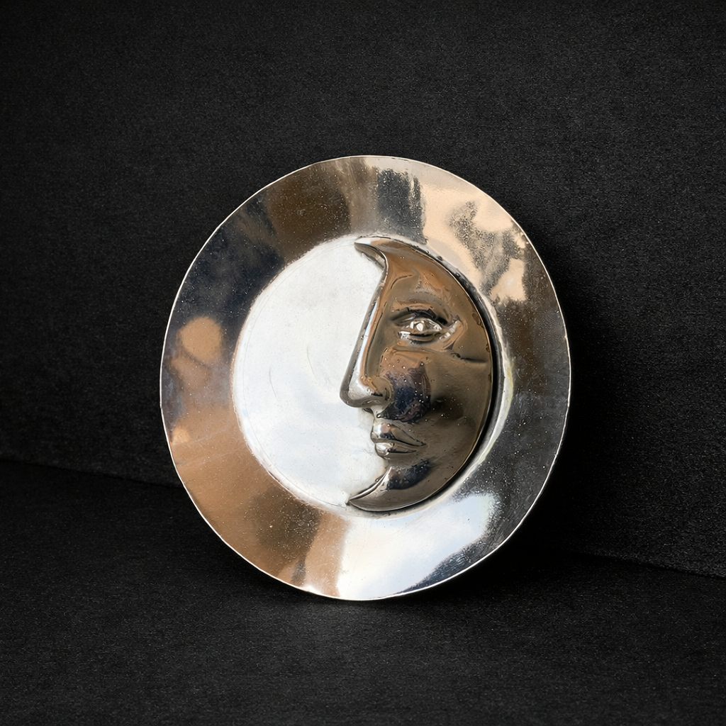 Moon Plate