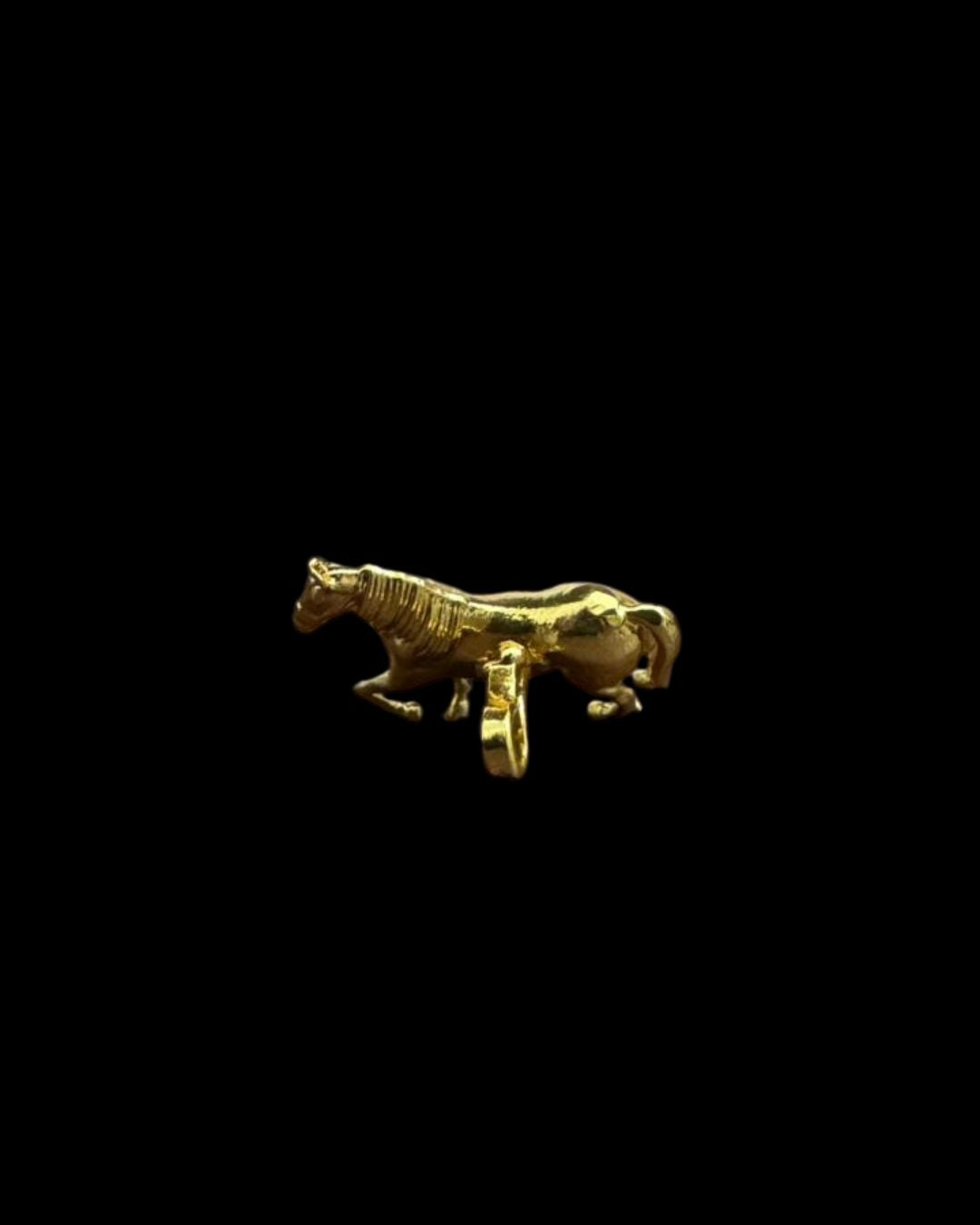 Golden Stallion Signature Button S