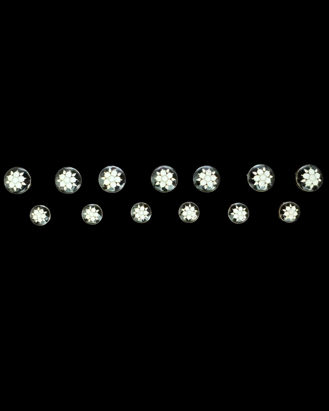 Ivory Noir Floral Button