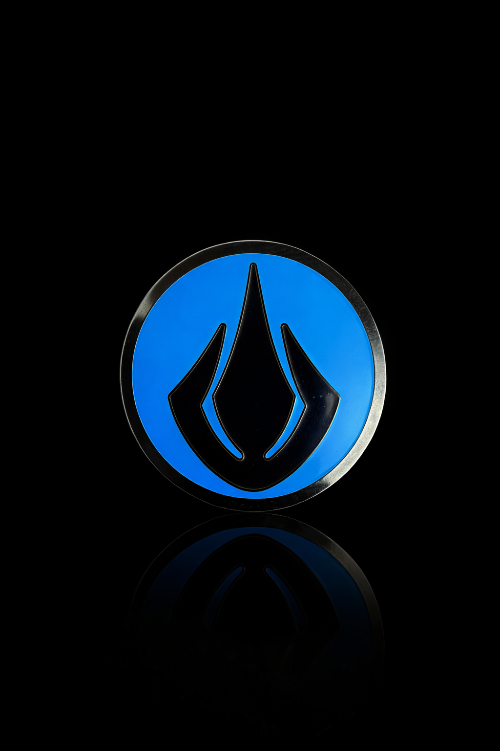 Azure Crest Emblem Brooch