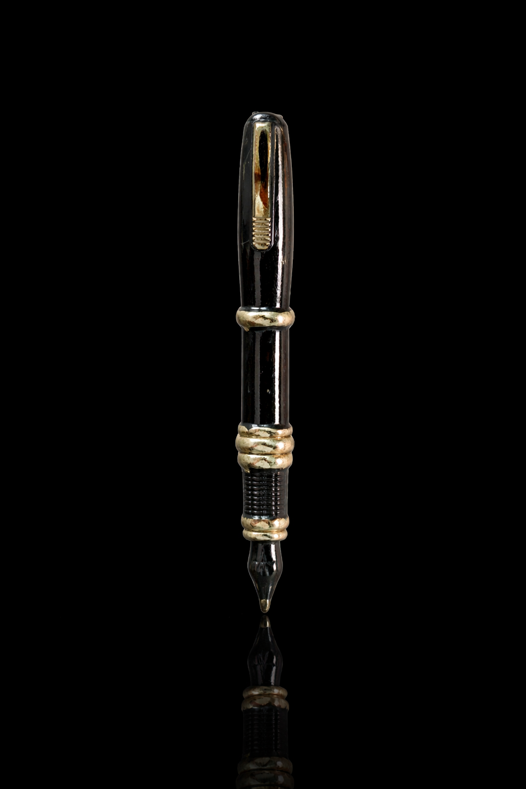 Midnight Pen Brooch