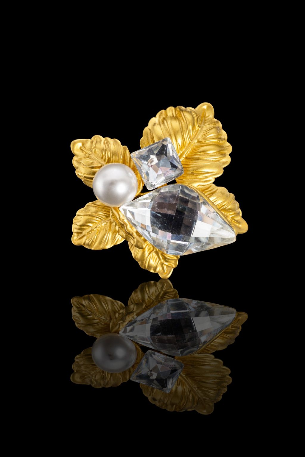 Golden Leaf Crystal Bloom Brooch