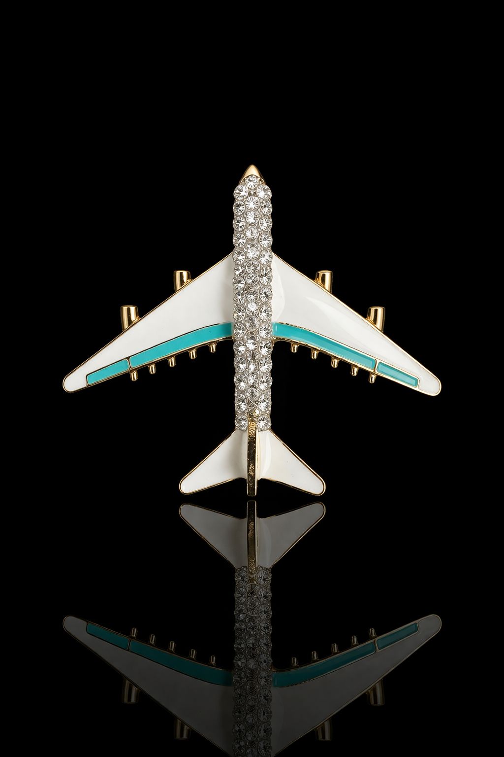 Jetsetter Wings Brooch