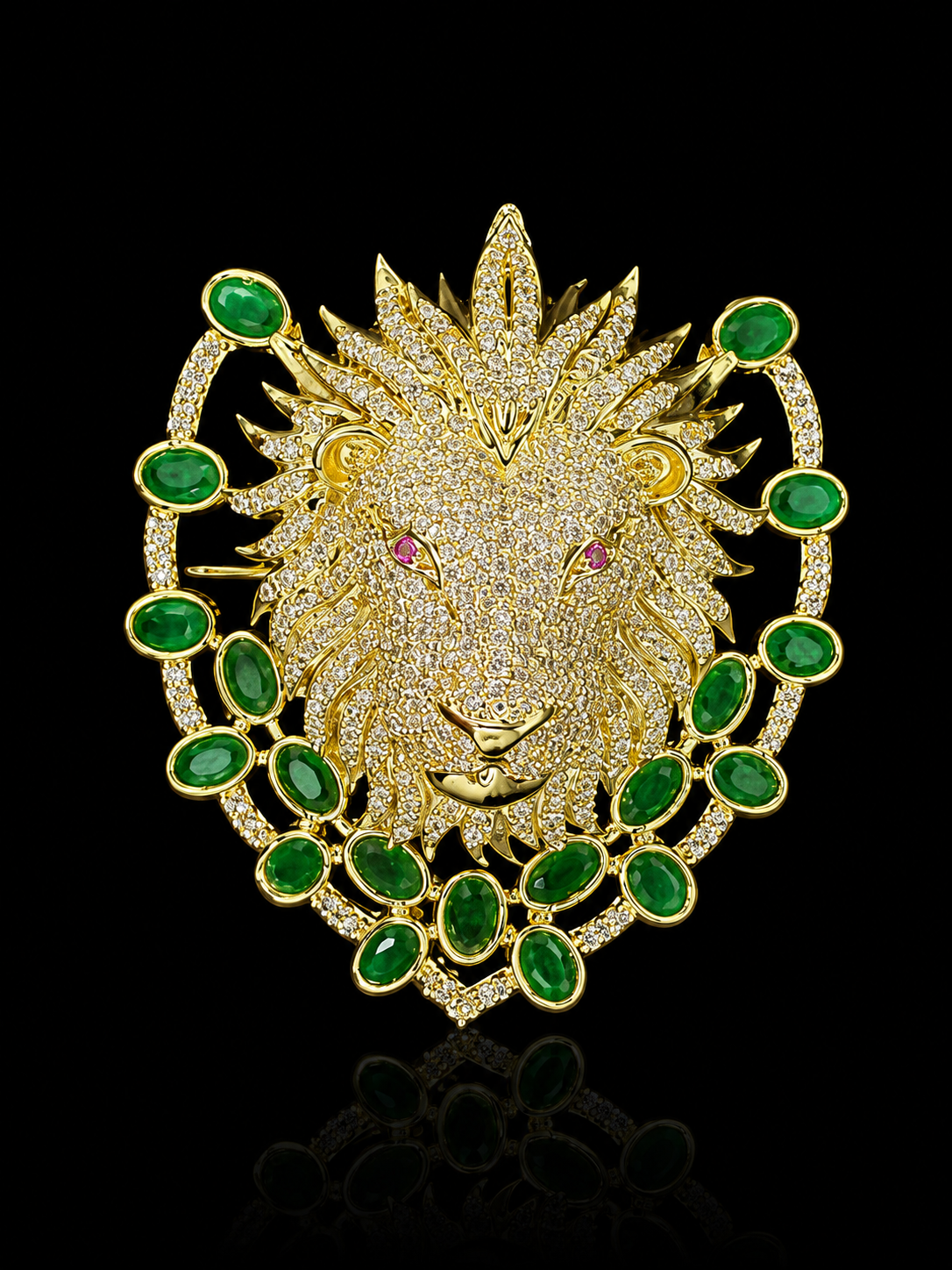 Regal Lion Crest Brooch