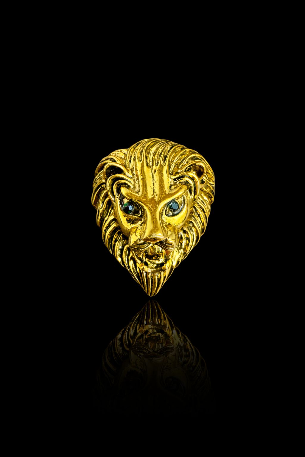 Regal Lion Crest Brooch