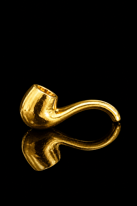 Royal Golden Pipe Lapel Pin