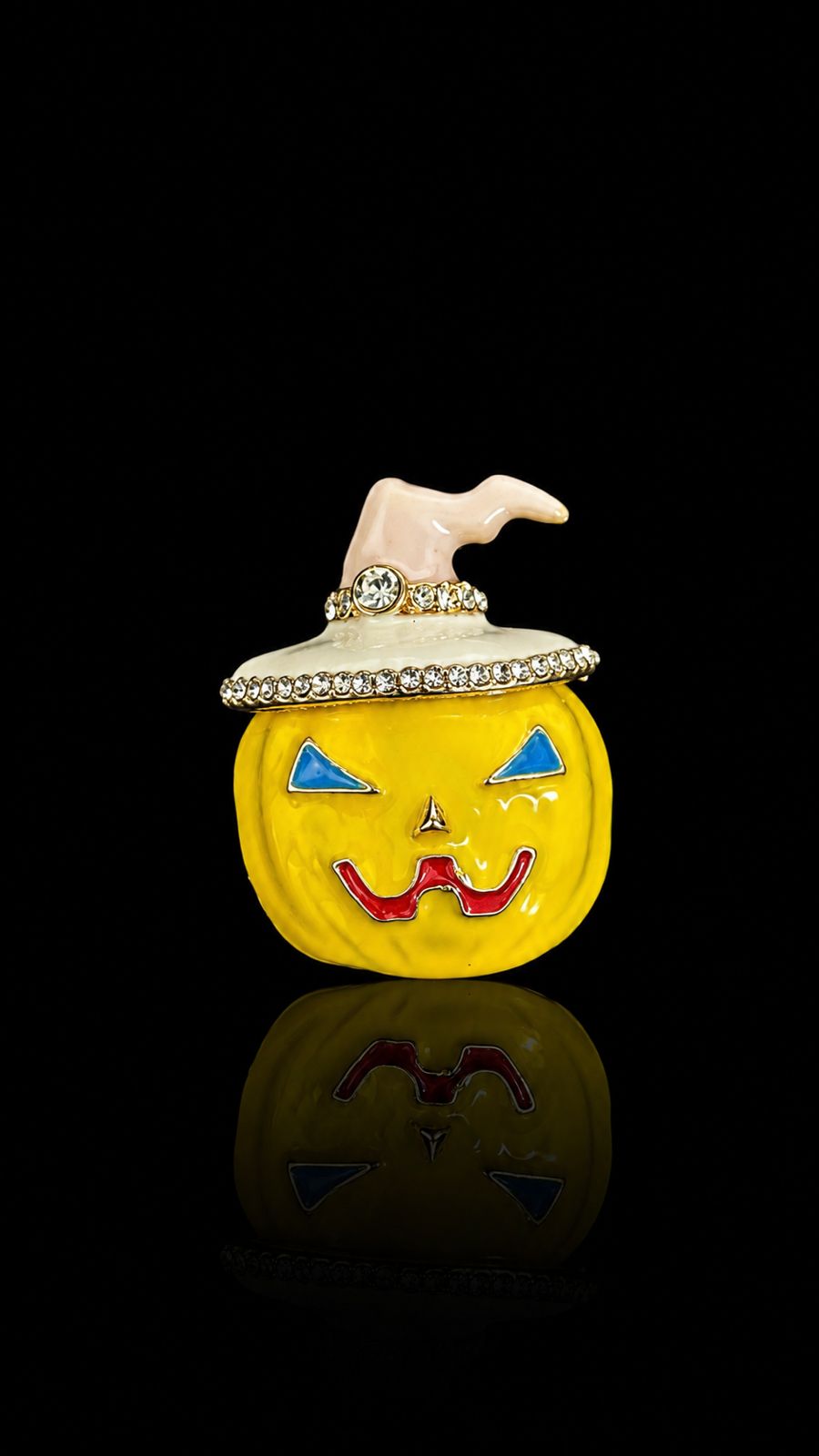 Pumpkin Wink Brooch
