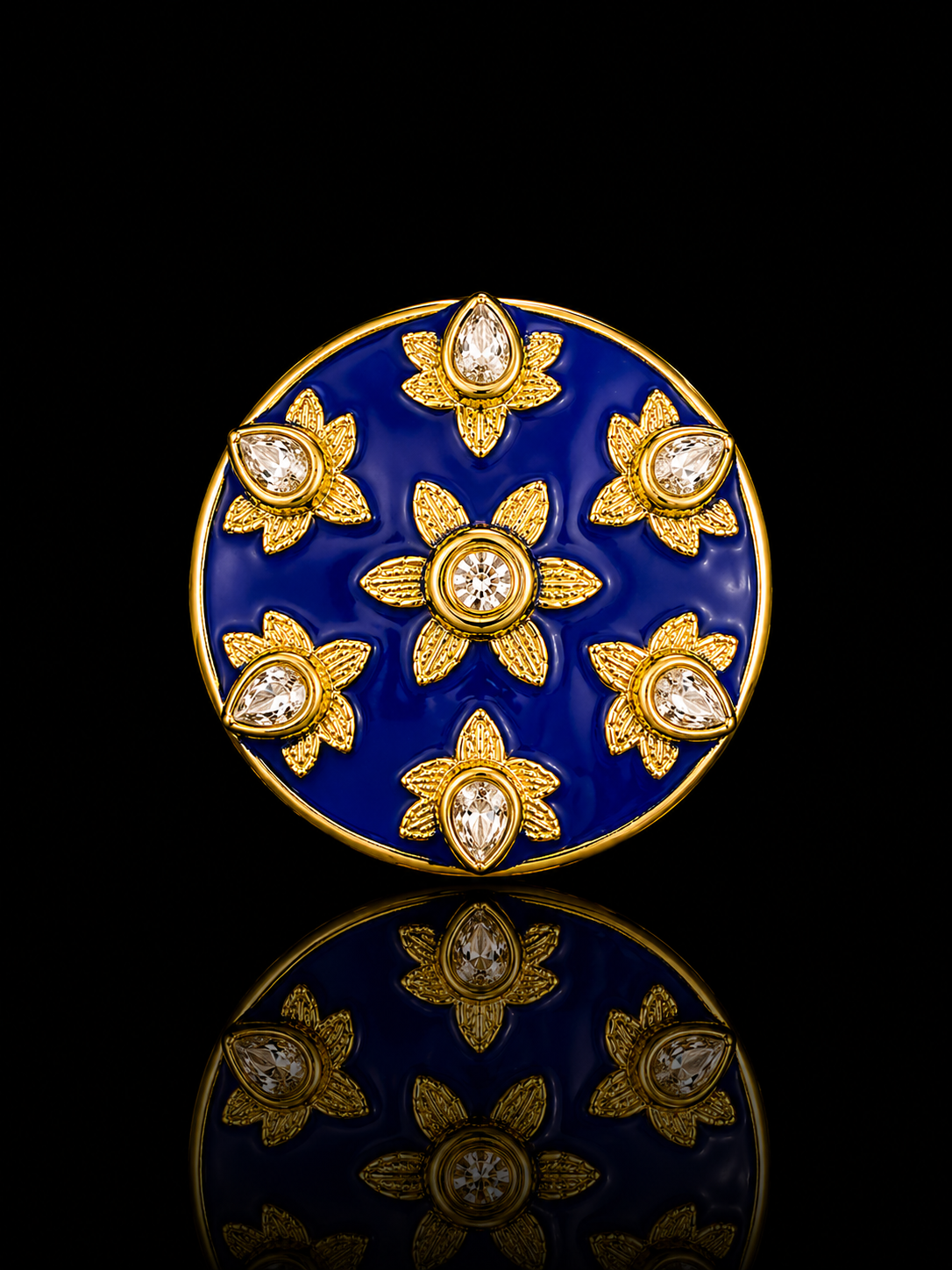 Noir Blossom Medallion