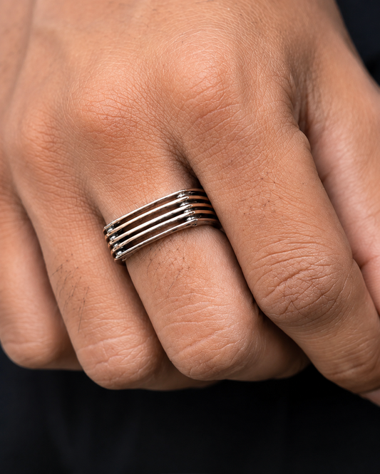 Svara Ring