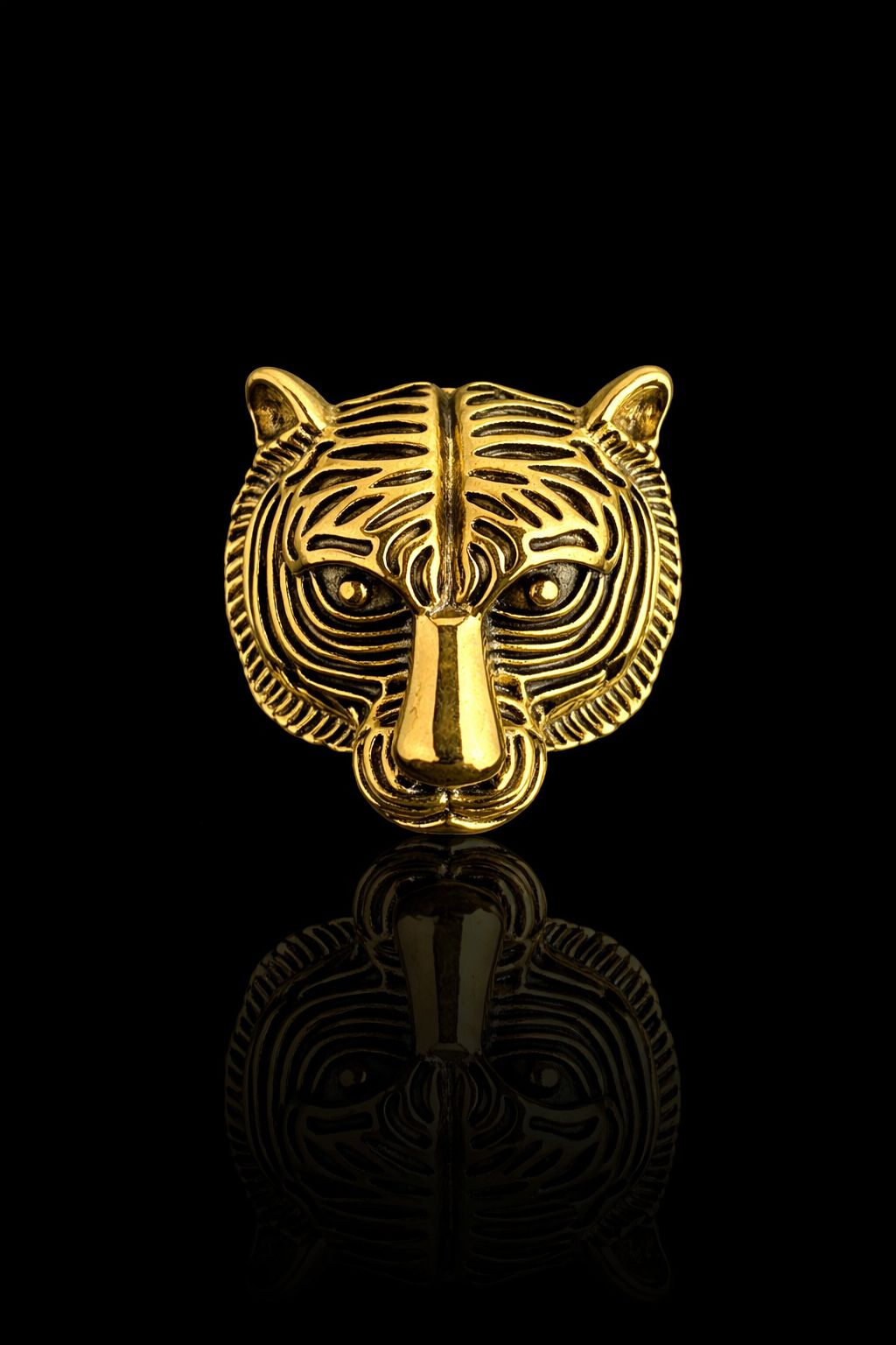 Classic Tiger Emblem Brooch