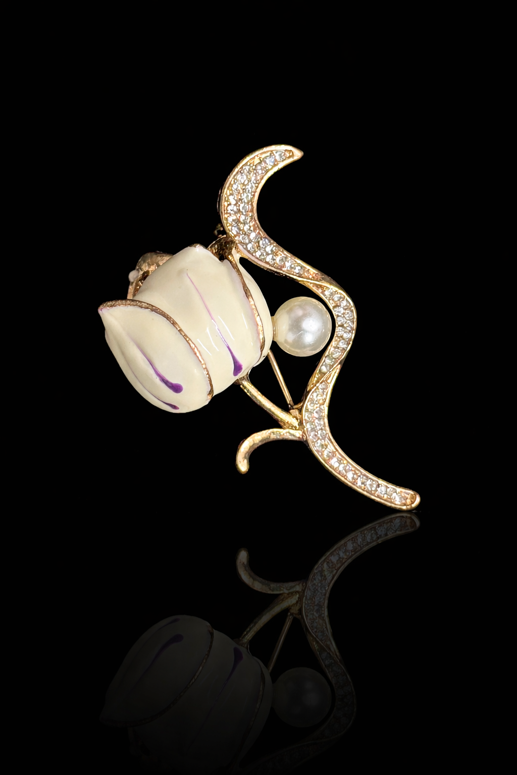 Bloom Pearl Brooch