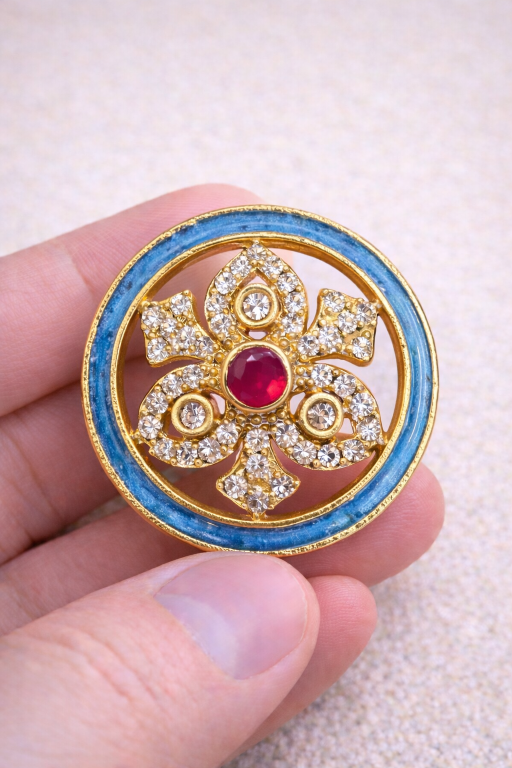 Regal Fleur Crystal Brass Button Set