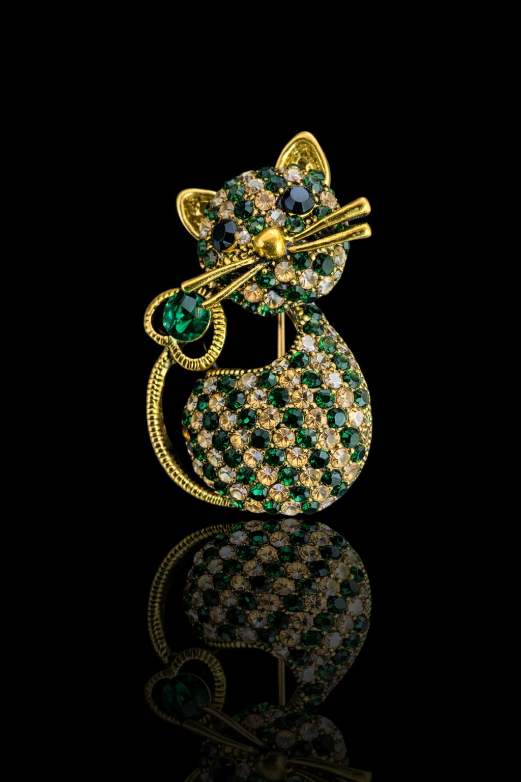 Whisker Cat Brooch