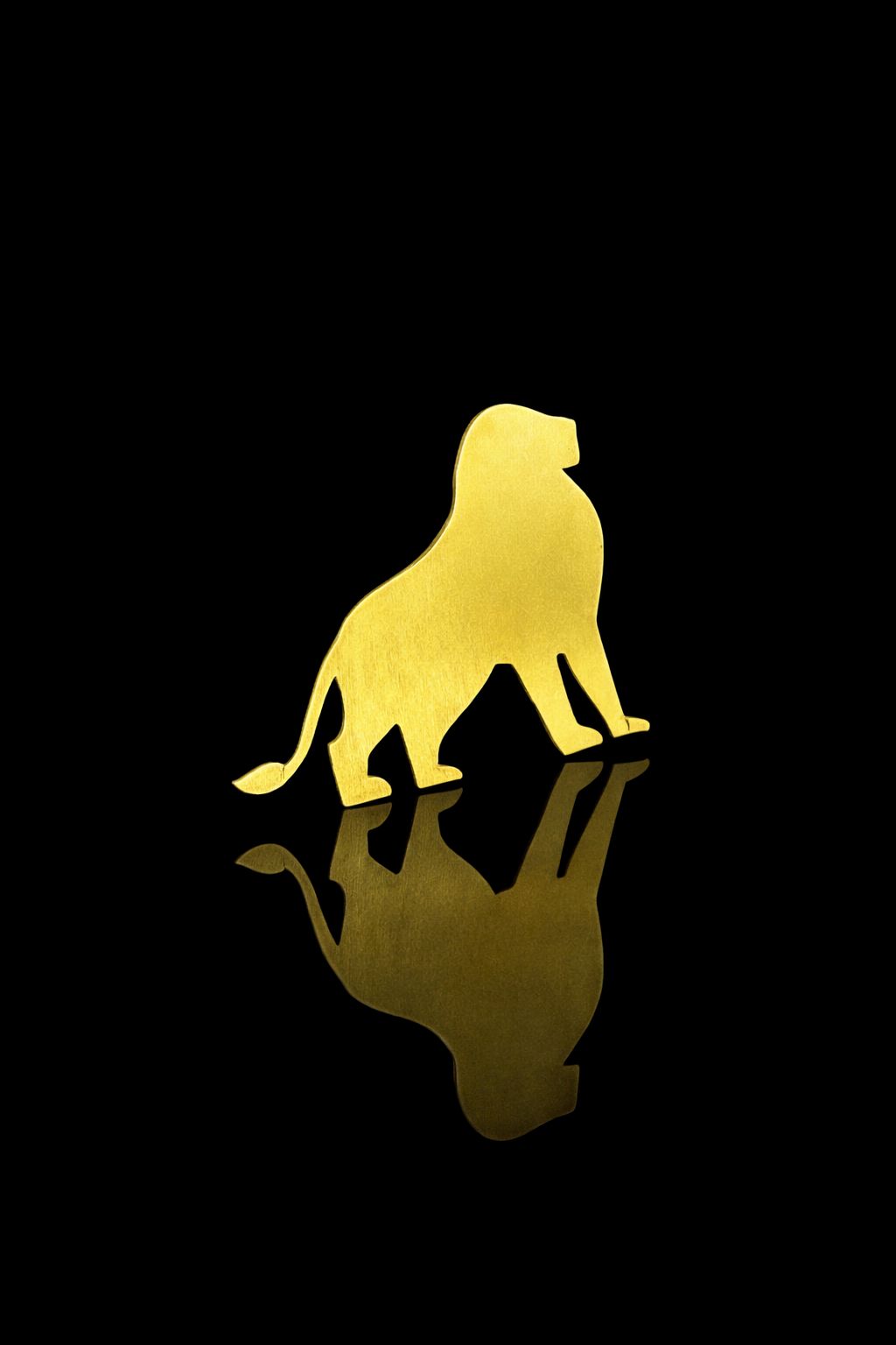 Lion Crest Pin
