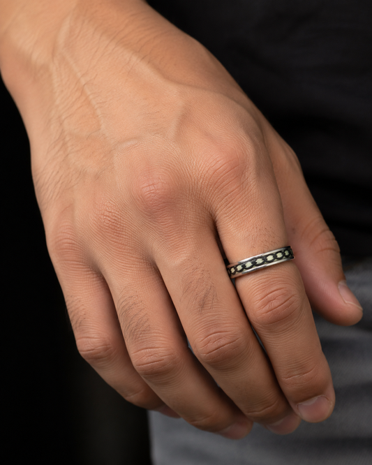 Sutra Silver Ring
