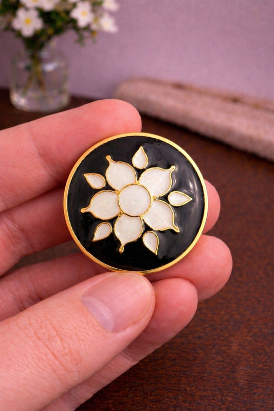 Ivory Noir Floral Button