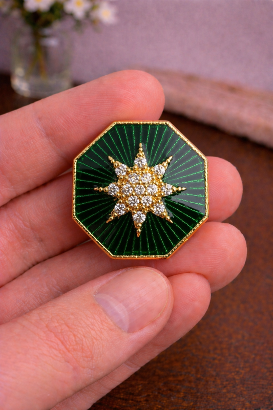 Emerald Starburst Regal Button Set