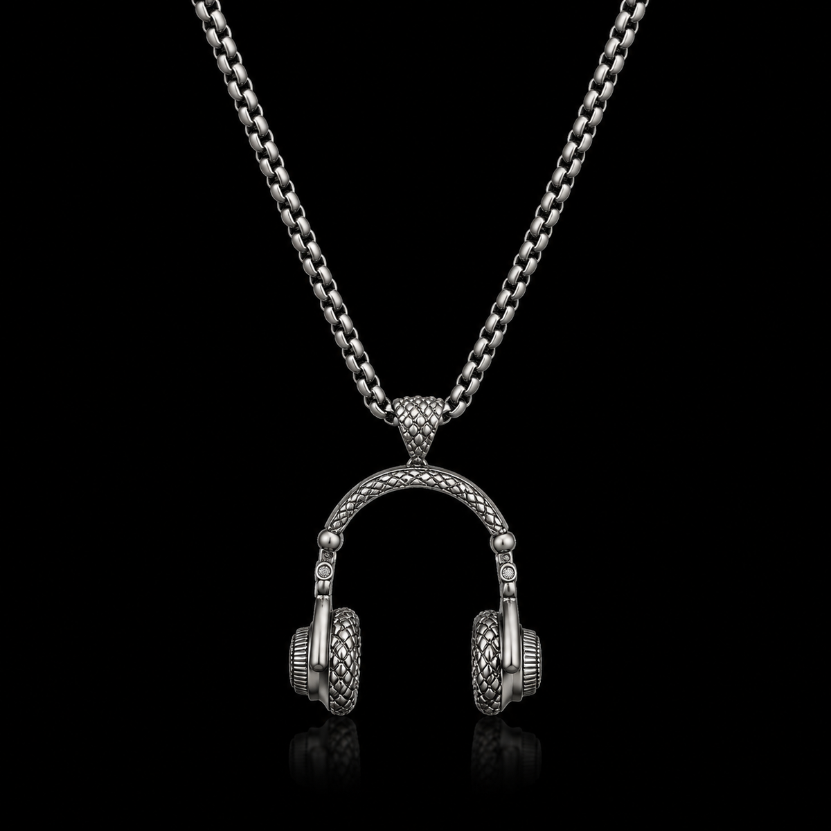 Royal Headphone Pendant Chain
