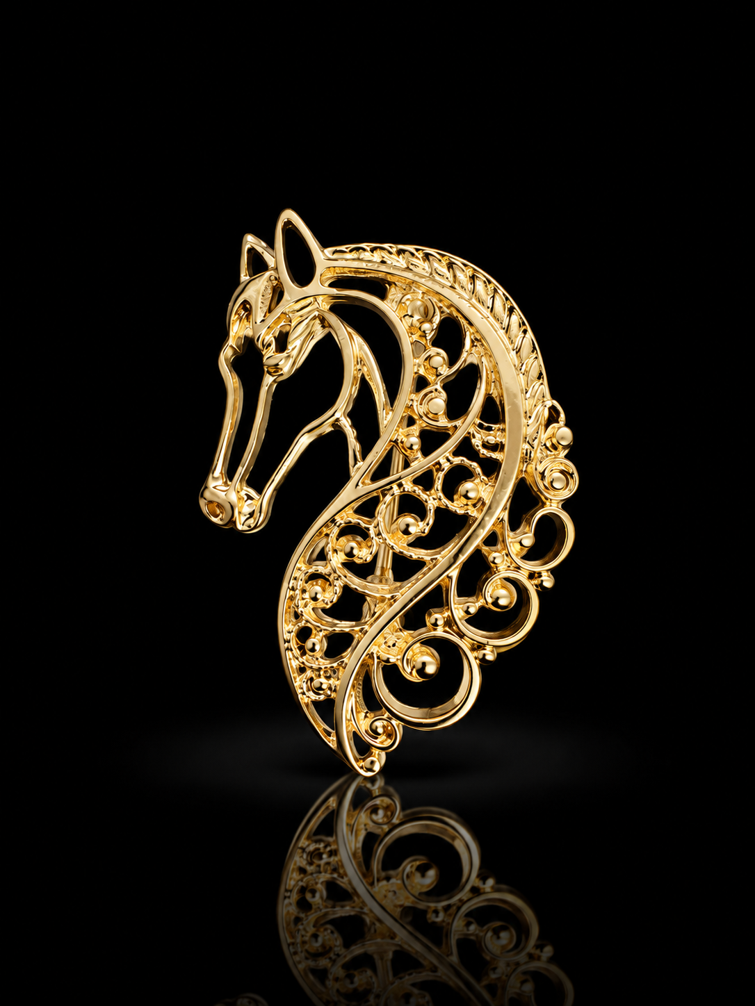Royal Horse Elegance Filigree Brooch