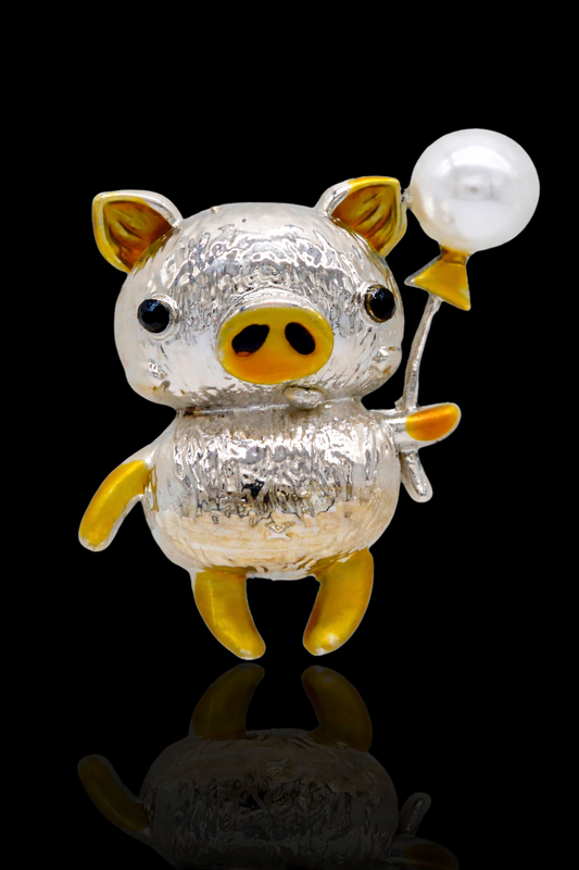 Pearl Pop Piglet Brooch