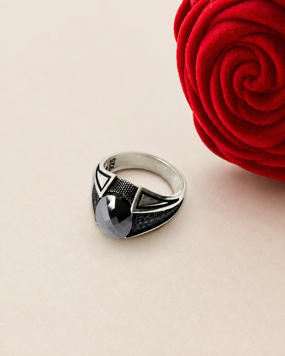 Drakon Ring