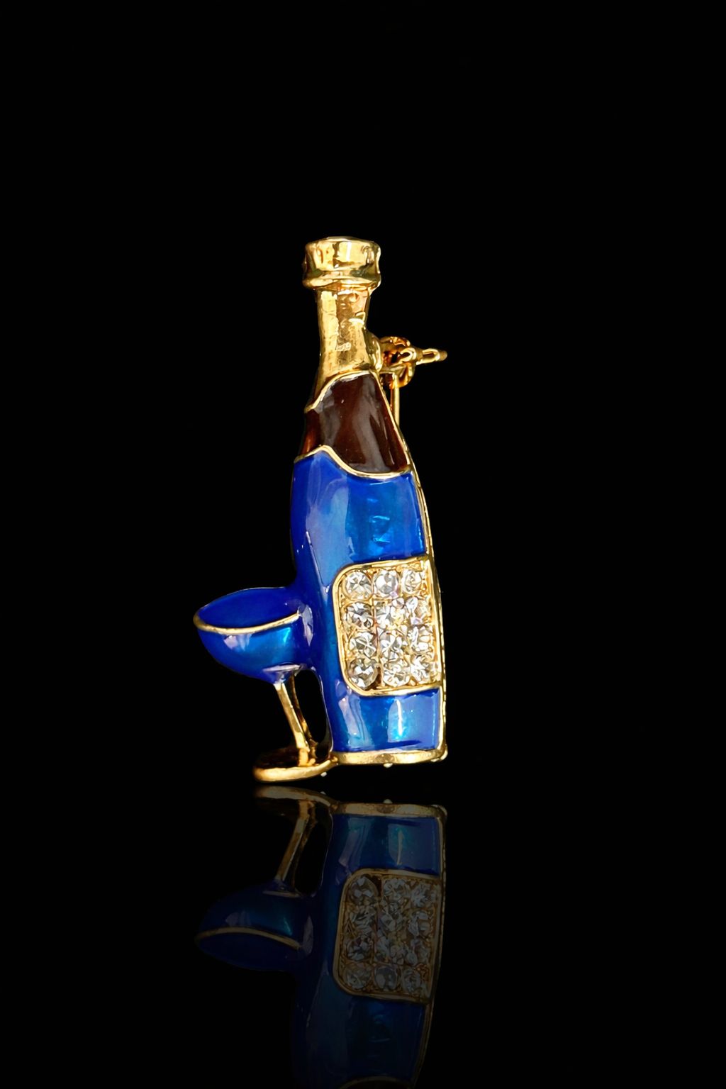 Midnight Toast Brooch
