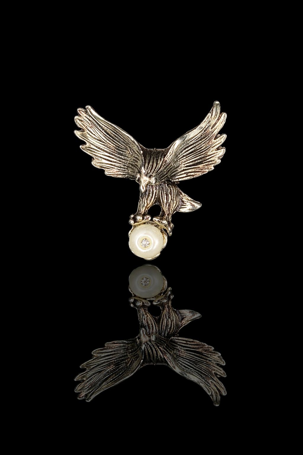 Imperial Flight Eagle Brooch