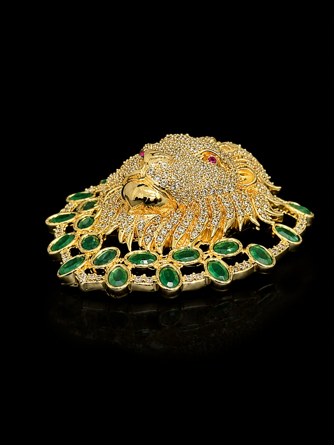 Regal Lion Crest Brooch